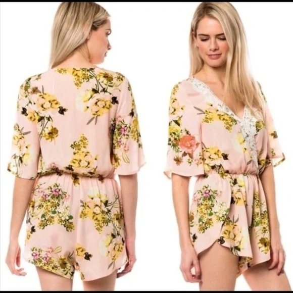 Love Tree Pants - Love Tree M Floral Blush Lace Trim Romper